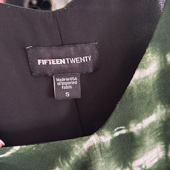 FIFTEEN TWENTY dress - Picture 3 of 3